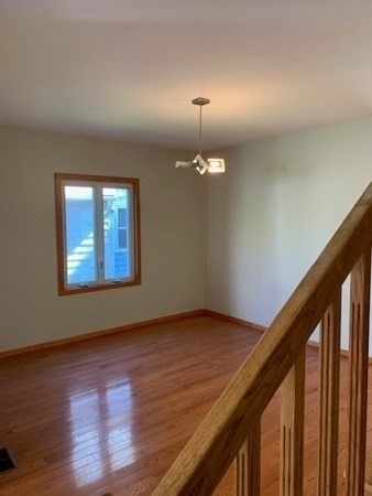 380 Ward Street - Photo 4