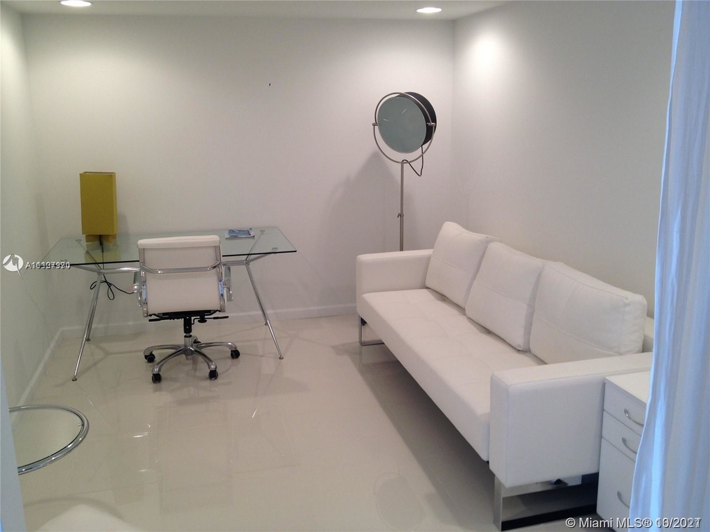 495 Brickell Ave - Photo 3