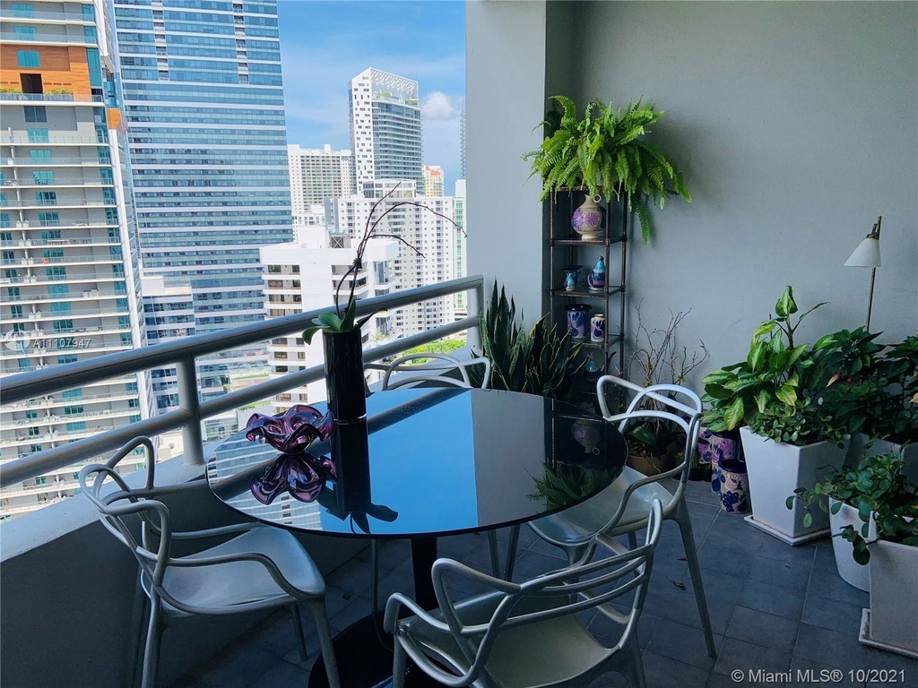 1541 Brickell Ave - Photo 31