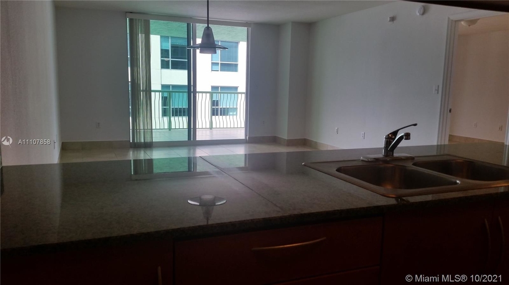 1200 Brickell Bay Dr - Photo 9