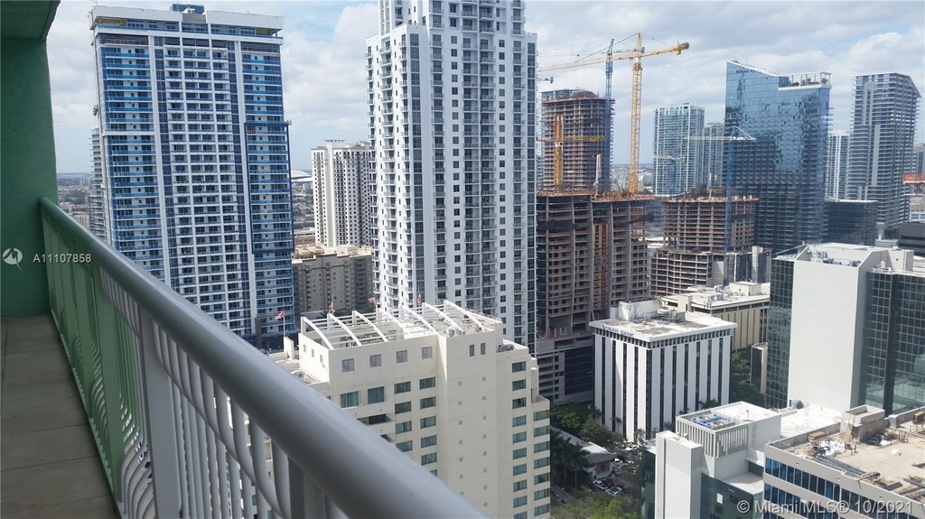 1200 Brickell Bay Dr - Photo 3