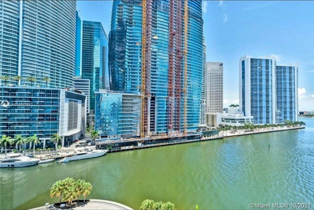 465 Brickell Ave - Photo 6