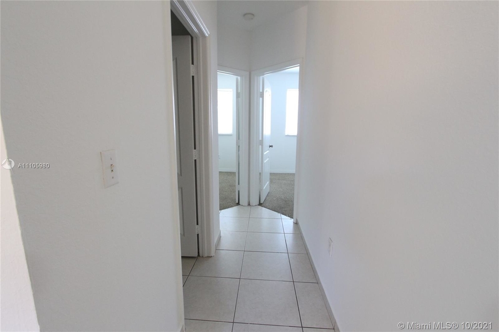 7493 Nw 177th Ter - Photo 10
