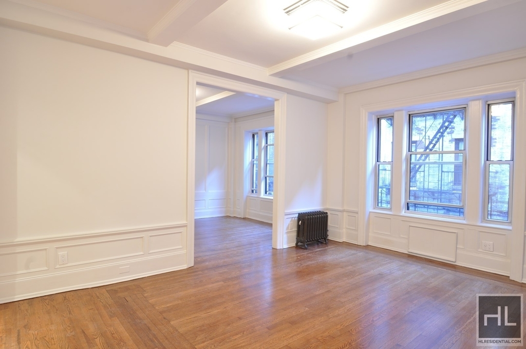 East 81 Street - Photo 2