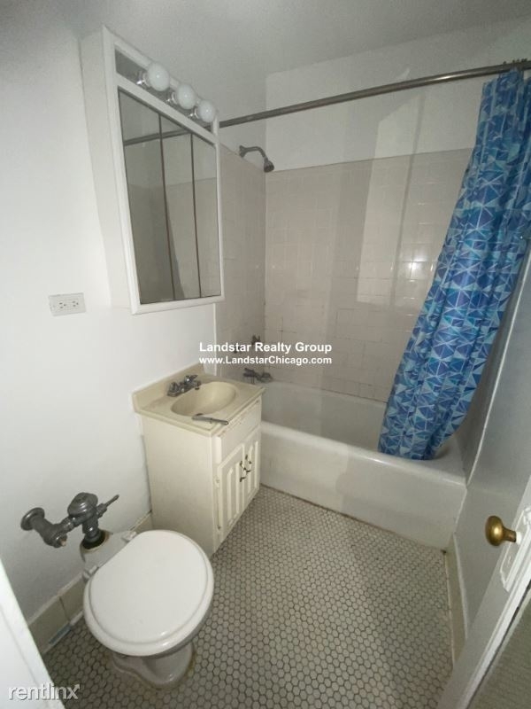 1209 W Sherwin Ave 304 - Photo 9