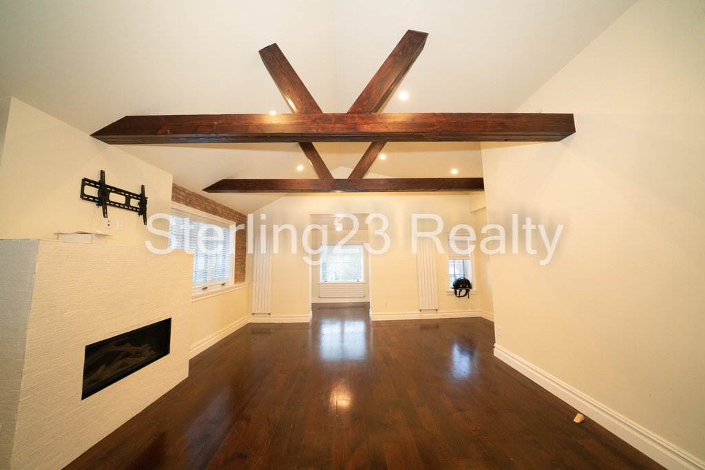 22-63 37th Street - Photo 3