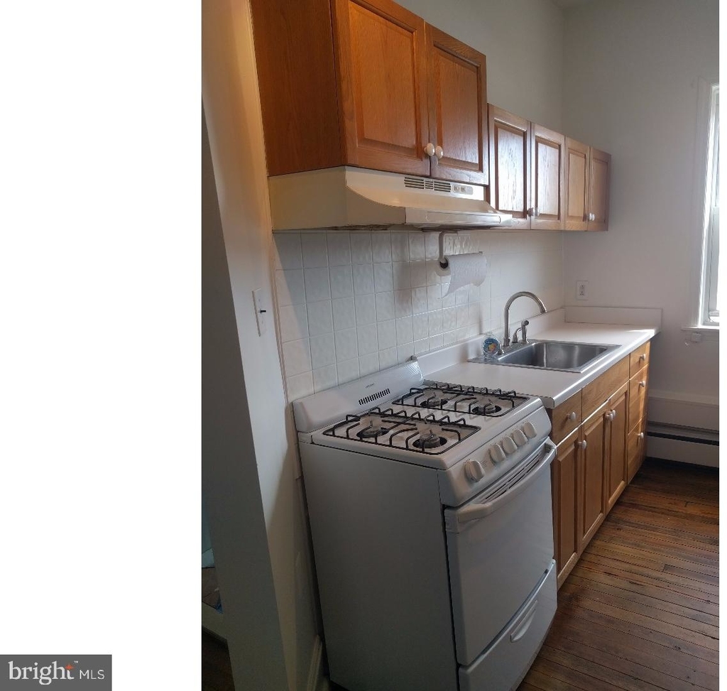 3292 Cedar Street - Photo 1