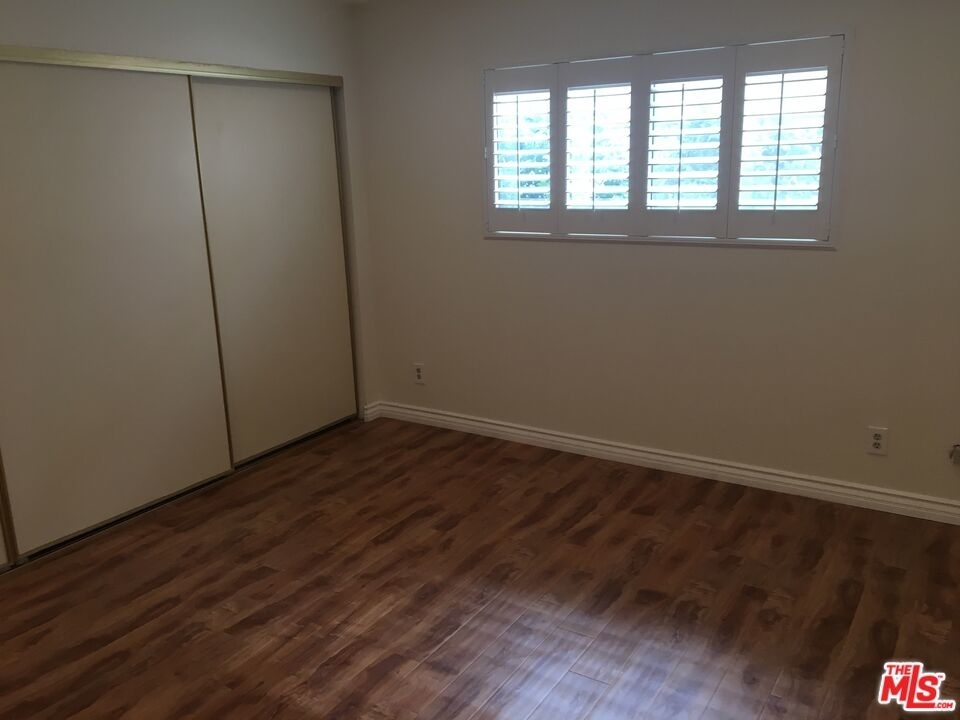 5500 Lindley Ave - Photo 10