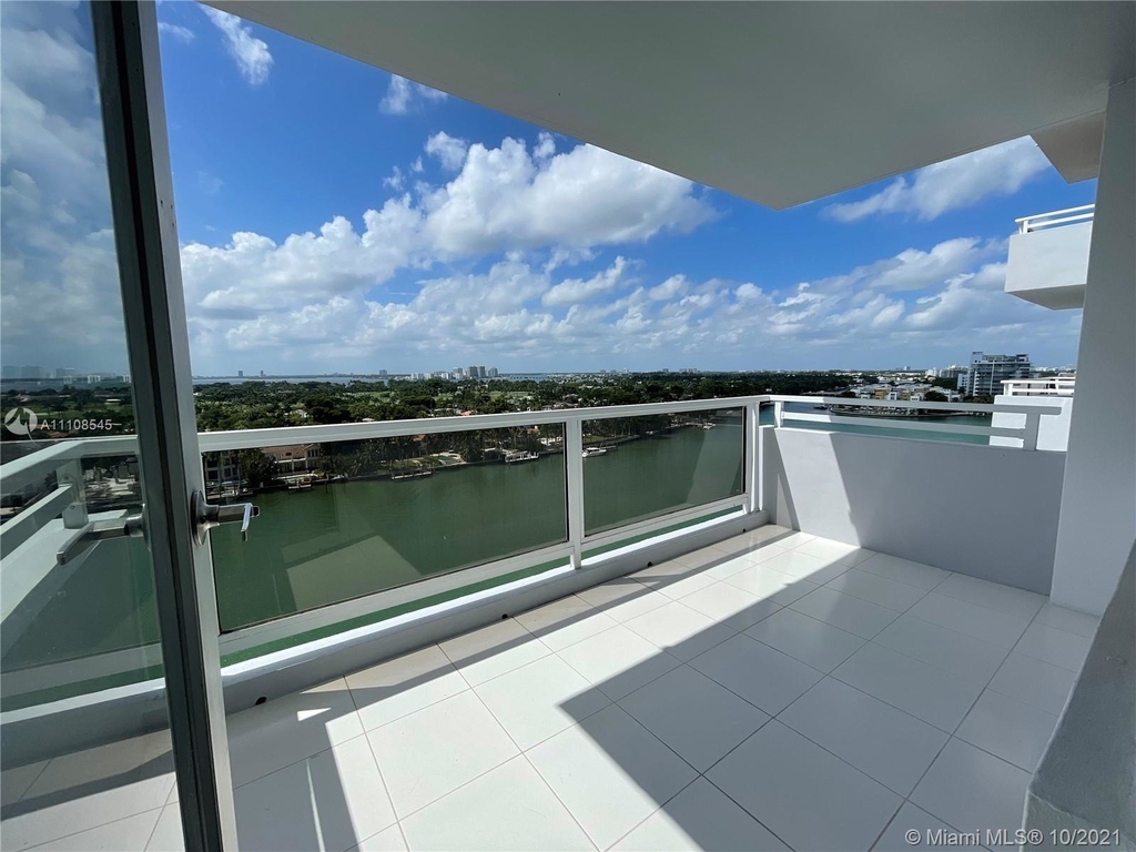 5700 Collins Ave - Photo 6