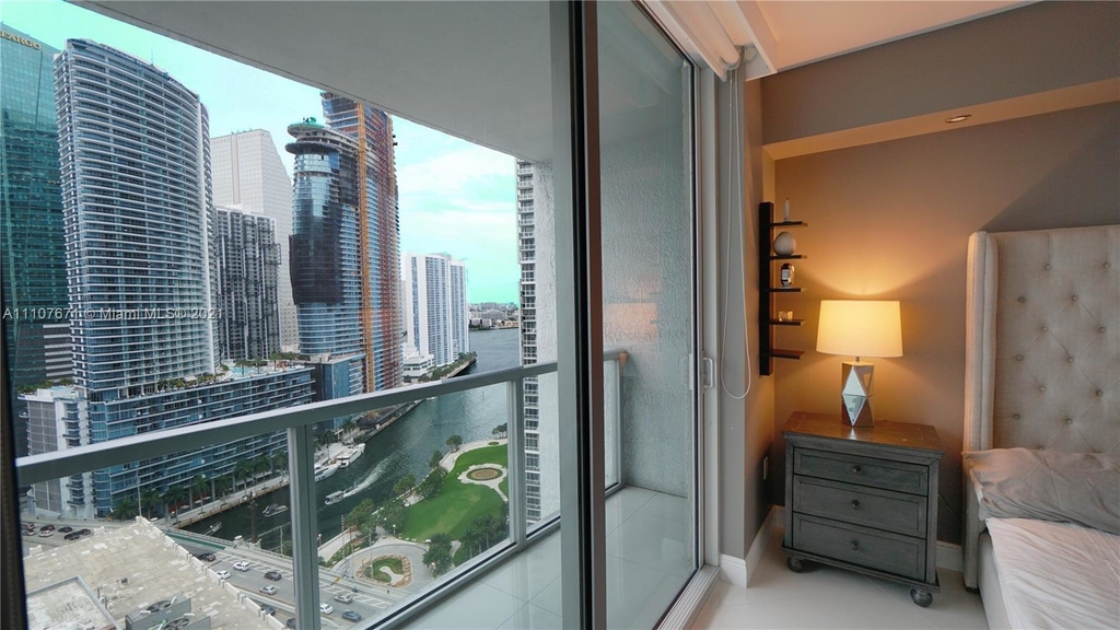 500 Brickell Ave - Photo 28