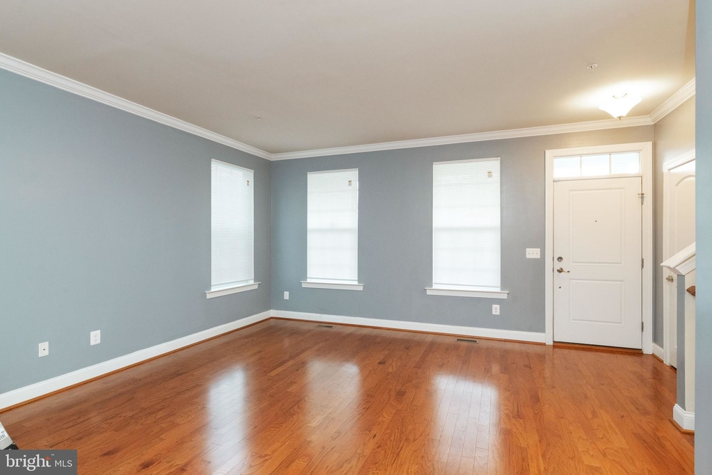 4307 Dawn Place - Photo 5