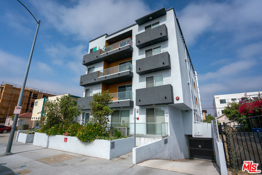 1545 S Fairfax Ave - Photo 15