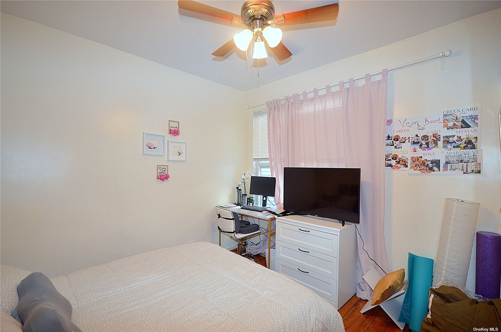 208-17 Jamaica Avenue - Photo 9