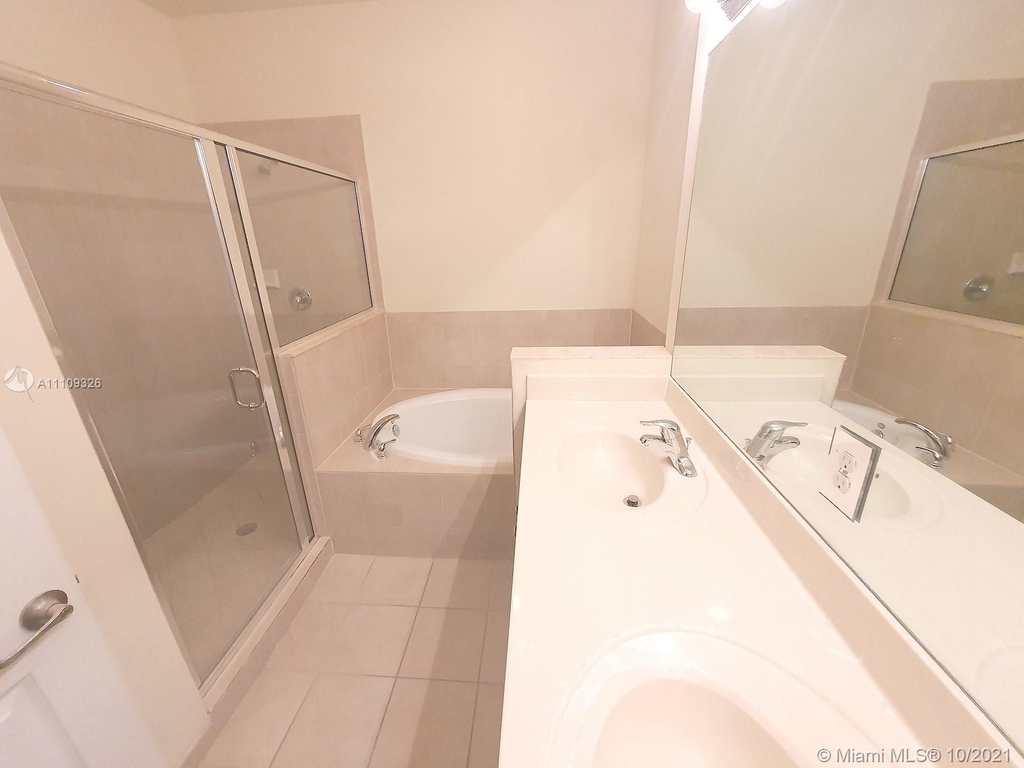 22746 Sw 92nd Pl - Photo 4