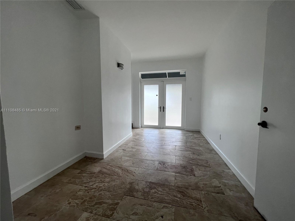 7251 Sw 52nd Ct - Photo 10