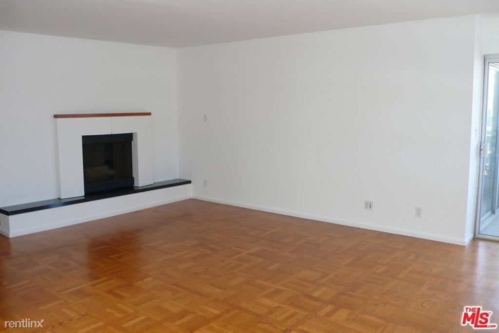 930 California Ave Unit 306 - Photo 3