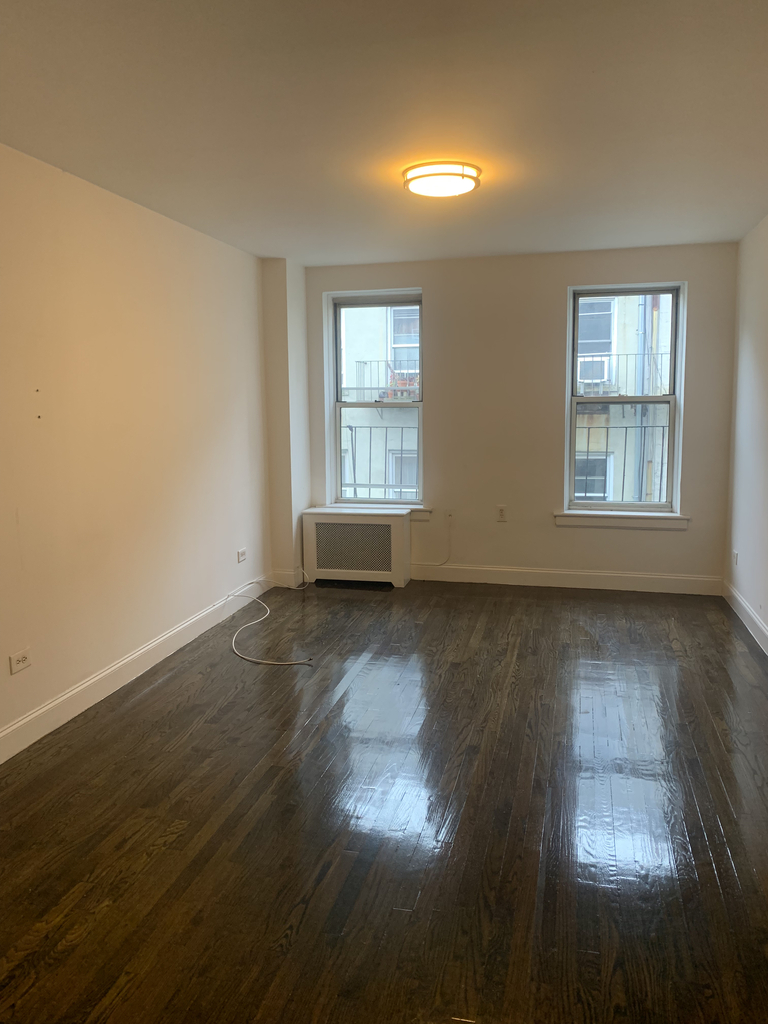 226 East 89th Street - Photo 2