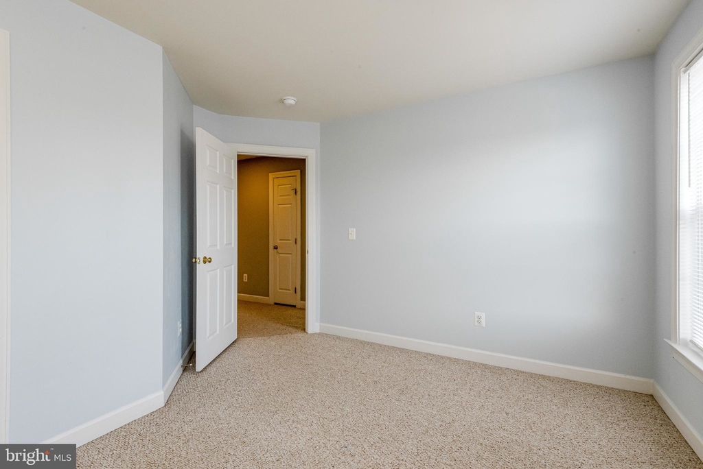 16302 Catenary Drive - Photo 35