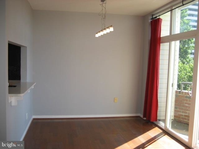 301 S Reynolds St #412 - Photo 8