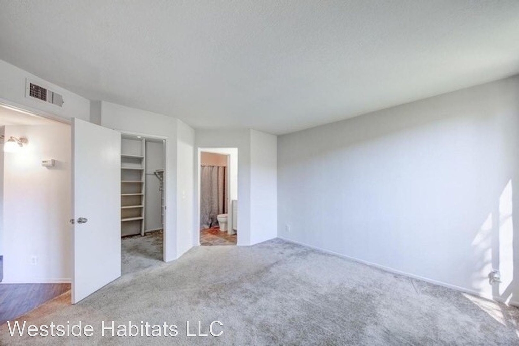 6310 Sylmar Ave - Photo 11