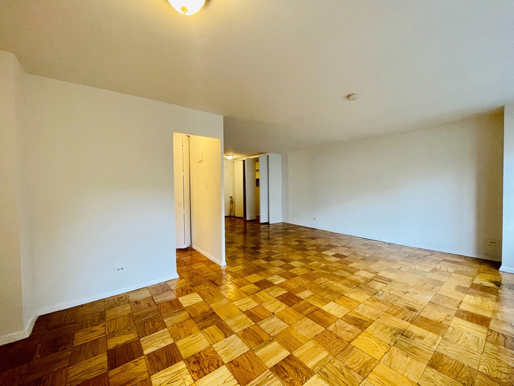 145 East 16th Street - Photo 1