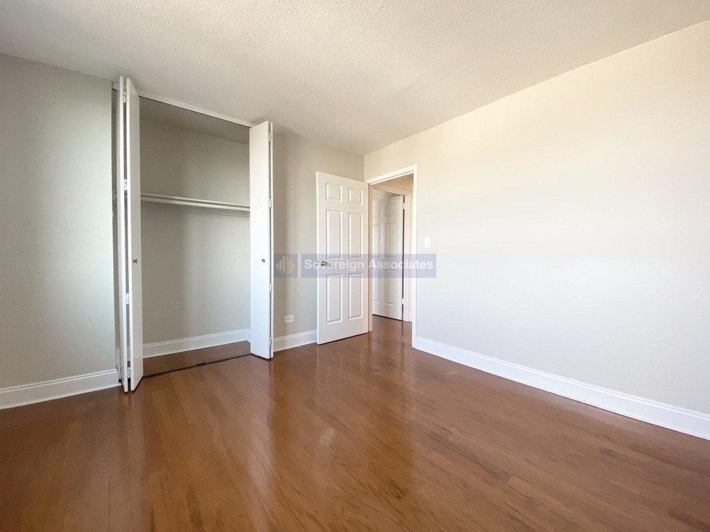 3333 Broadway - Photo 5