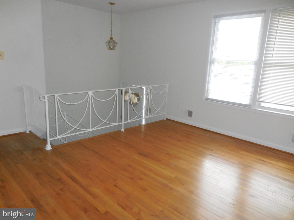 15607 Blackburn Street - Photo 2