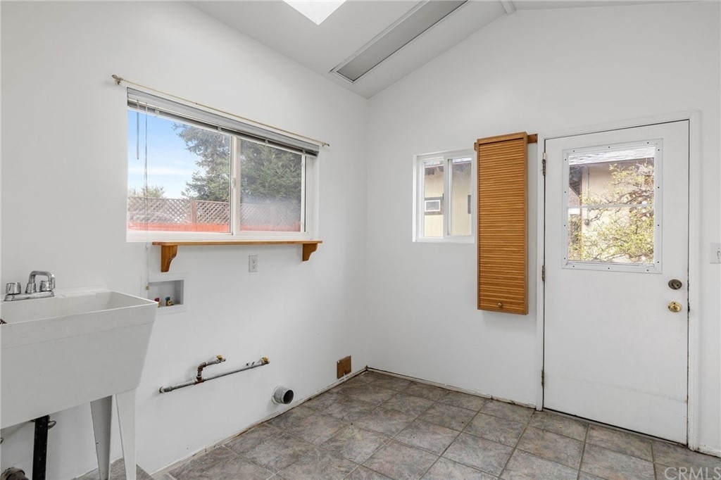 1407 E Sycamore Avenue - Photo 19