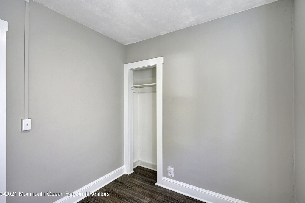 1258 Pine Tree Way - Photo 22