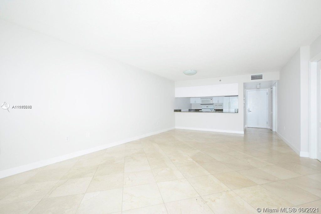 1200 Brickell Bay Dr - Photo 6