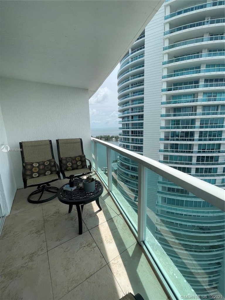 2101 Brickell Ave - Photo 6