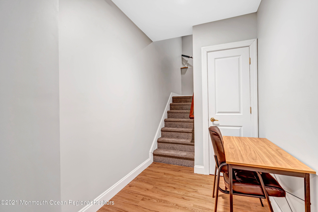 108 Locust Avenue - Photo 25