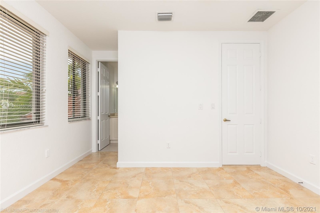 18881 Sw 74th Ct - Photo 30