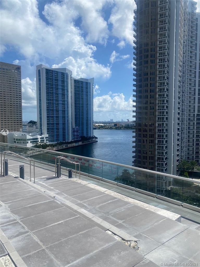 475 Brickell Ave - Photo 10