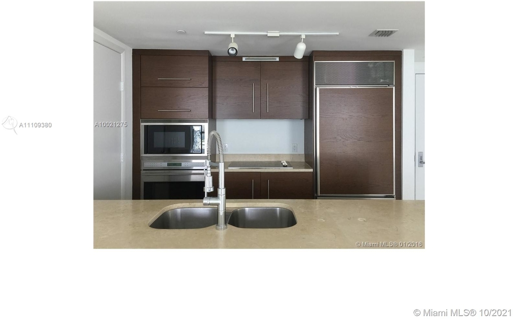 475 Brickell Ave - Photo 5