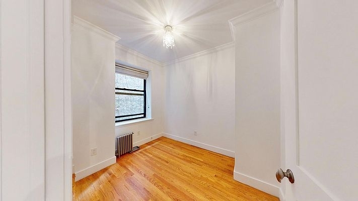 417 Manhattan Avenue - Photo 6