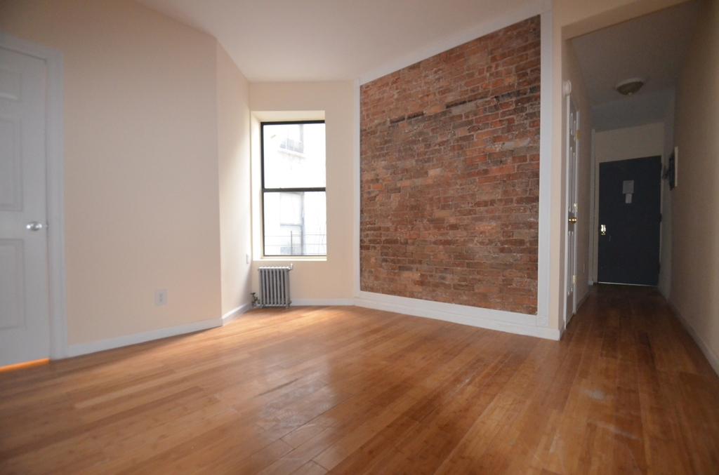 277 West 150 Street - Photo 6