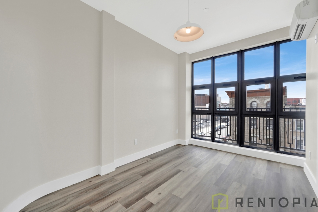 2337 Bedford Ave - Photo 1