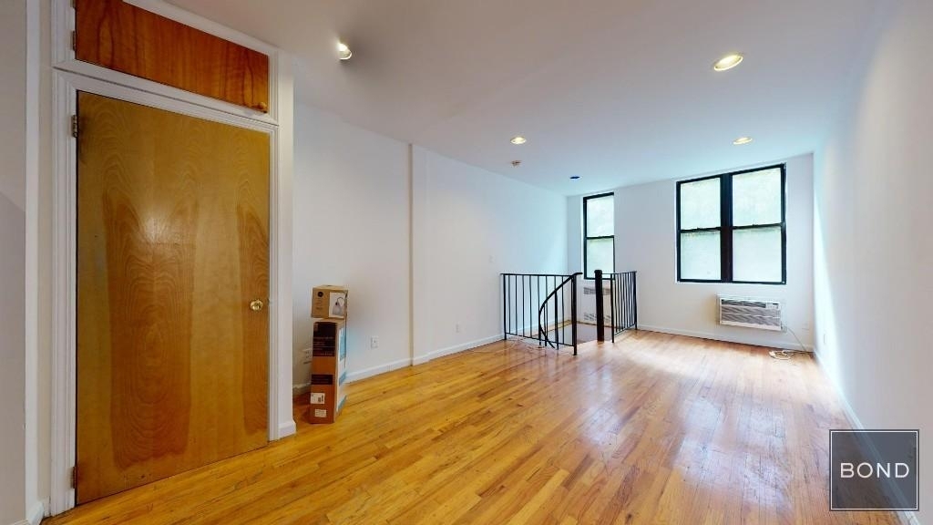 417 East 65th Street - Photo 0