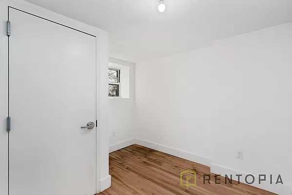 886 Jefferson Avenue - Photo 4