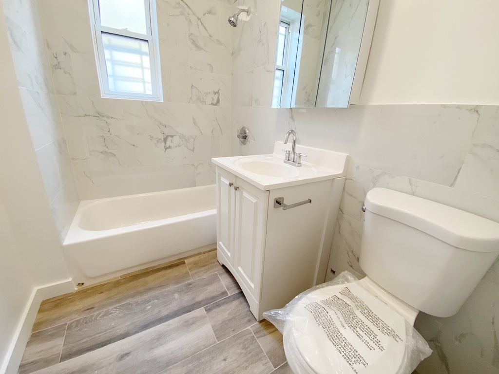 208 East 95th - Photo 5