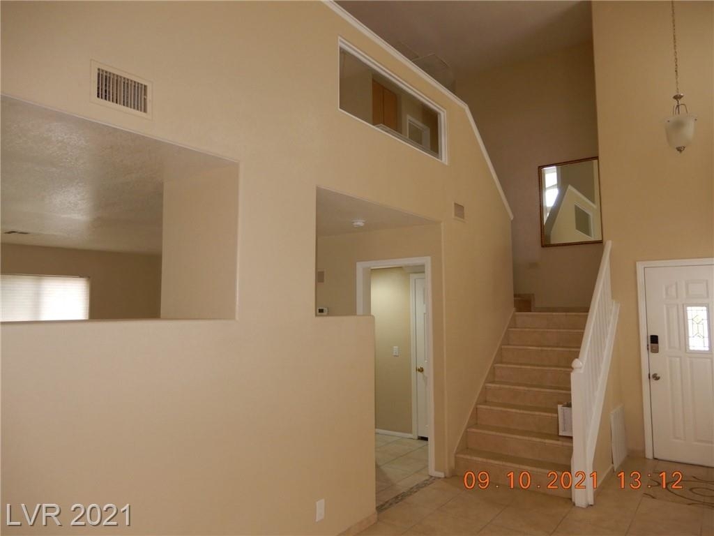 7840 Millhopper Avenue - Photo 14