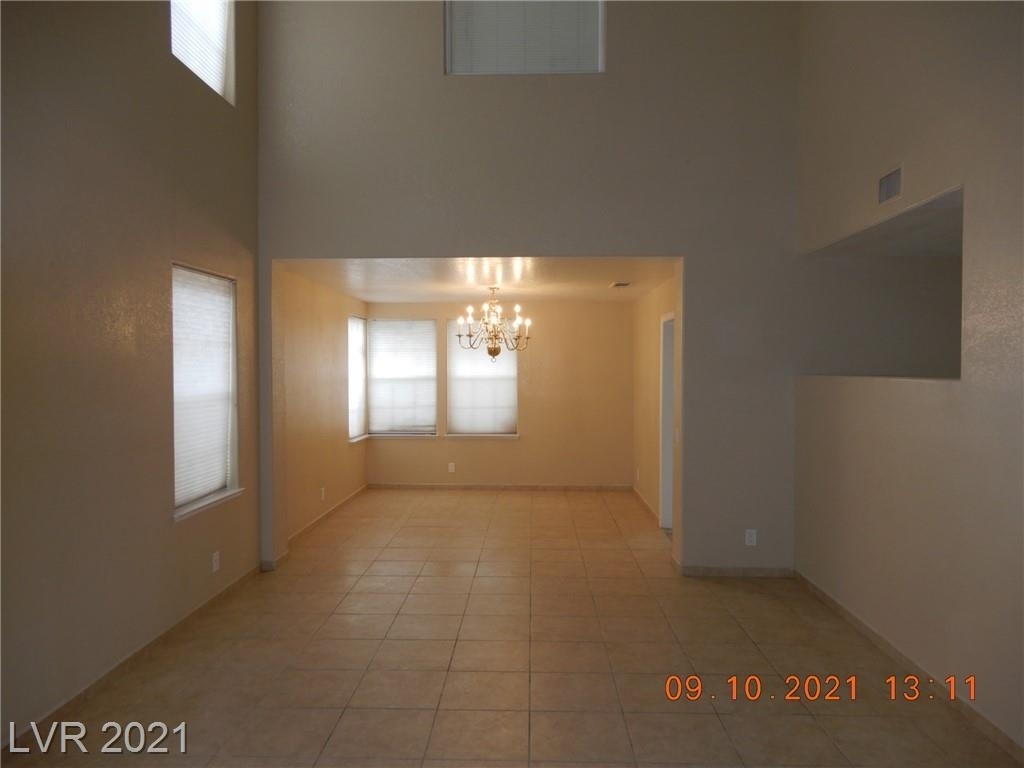 7840 Millhopper Avenue - Photo 2