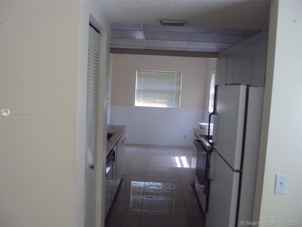 1110 Sw 125 Avenue - Photo 4