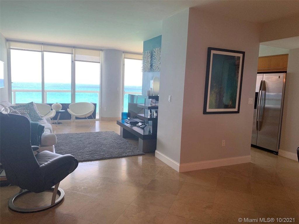 6365 Collins Ave - Photo 2
