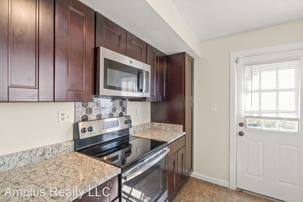 208 45th Street Ne - Photo 14