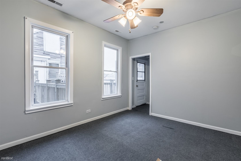 615 West 18th Street - Photo 1