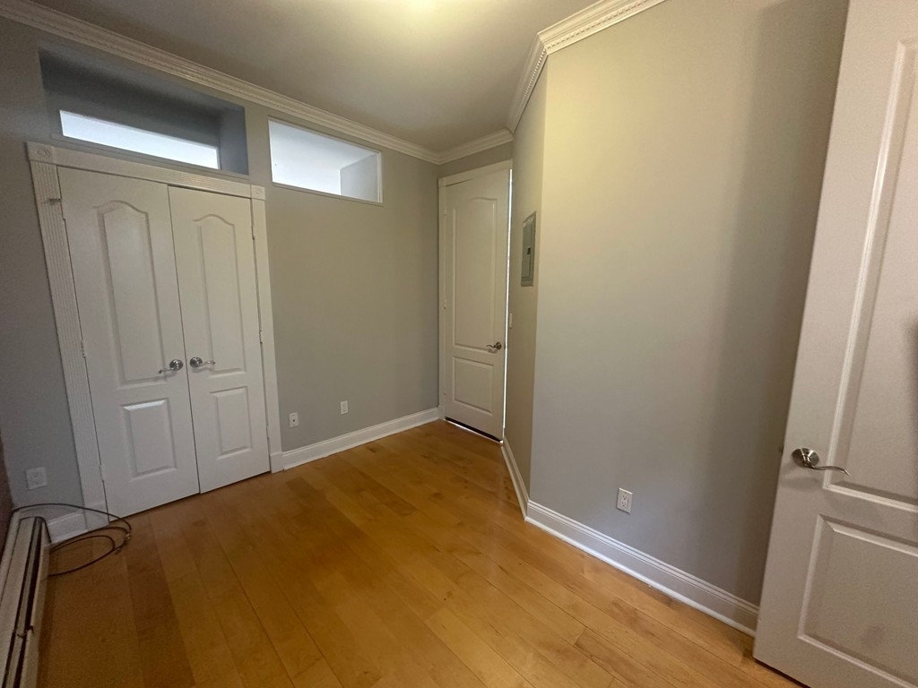 3BR in Alphabet City - Photo 2