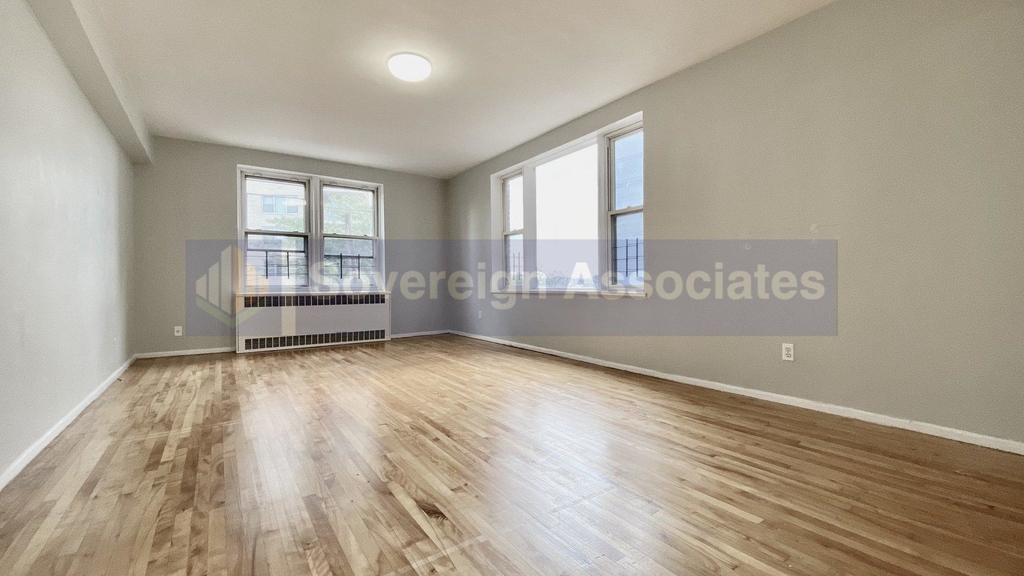 500 Kappock Street - Photo 1