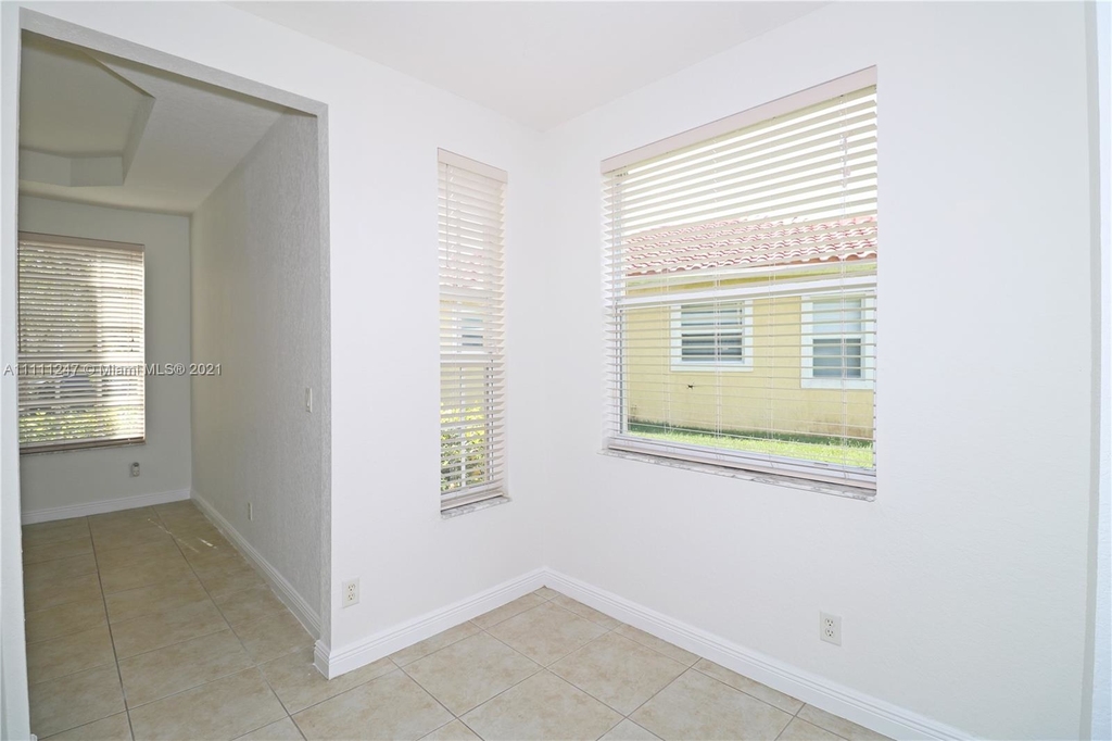 5210 Sw 141st Terrace - Photo 14